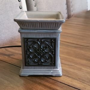 Scentsy warmer